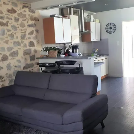 Holiday home Maison Plein Centre Sur Yon La Roche-sur-Yon